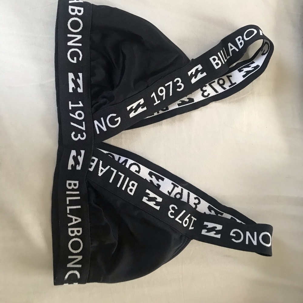 Billabong women’s small bikini